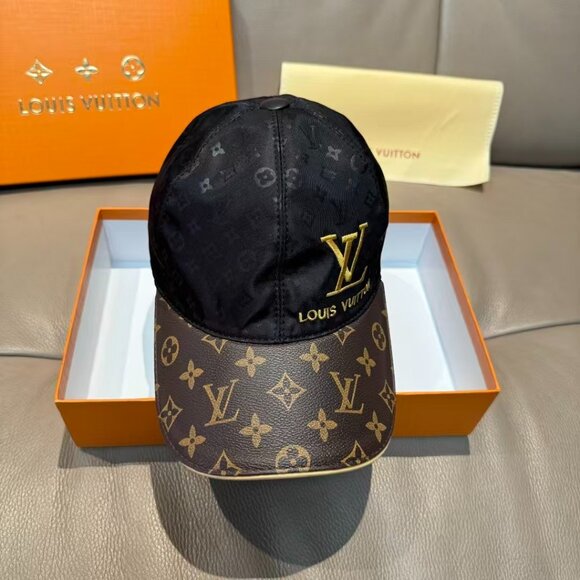 Louis Vuitton Baseball Cap - Picture 1 of 8